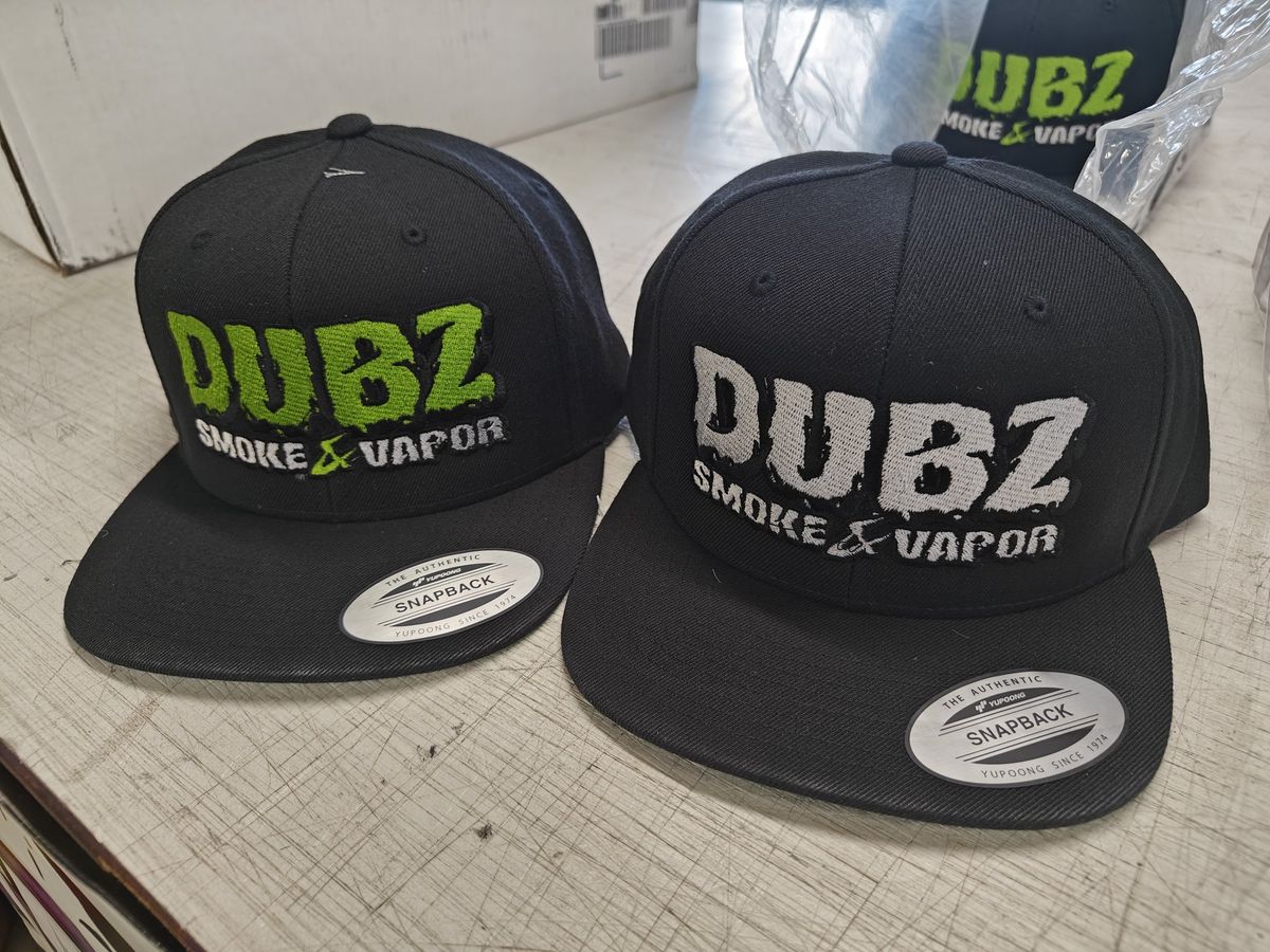 Hats & hoodies — Embroidered snapbacks