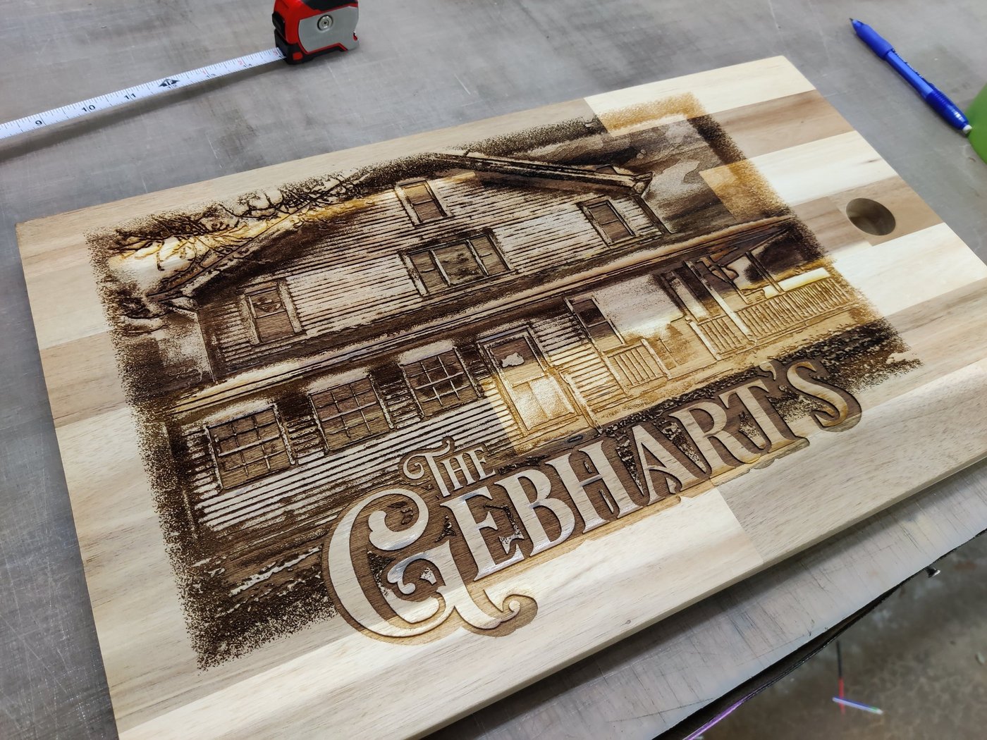 Engraved house board — House photo & family name