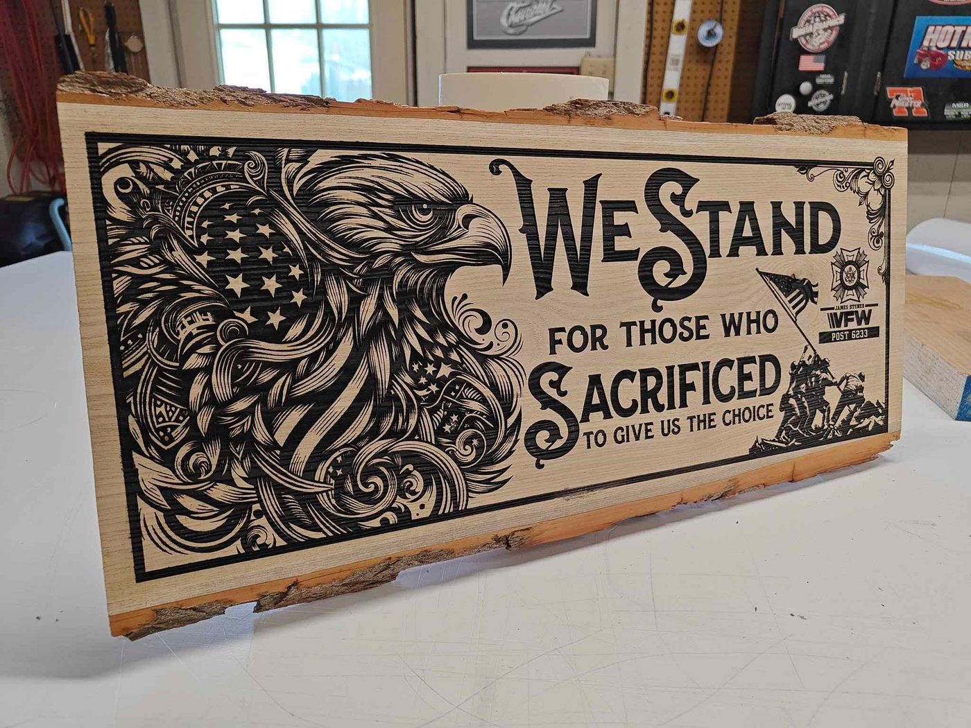 Live-edge patriotic slab — Eagle & flag tribute on live-edge wood
