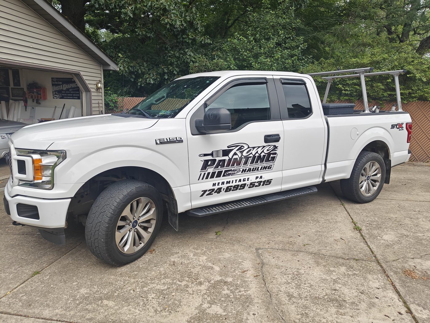 Truck door lettering — Door logo detail