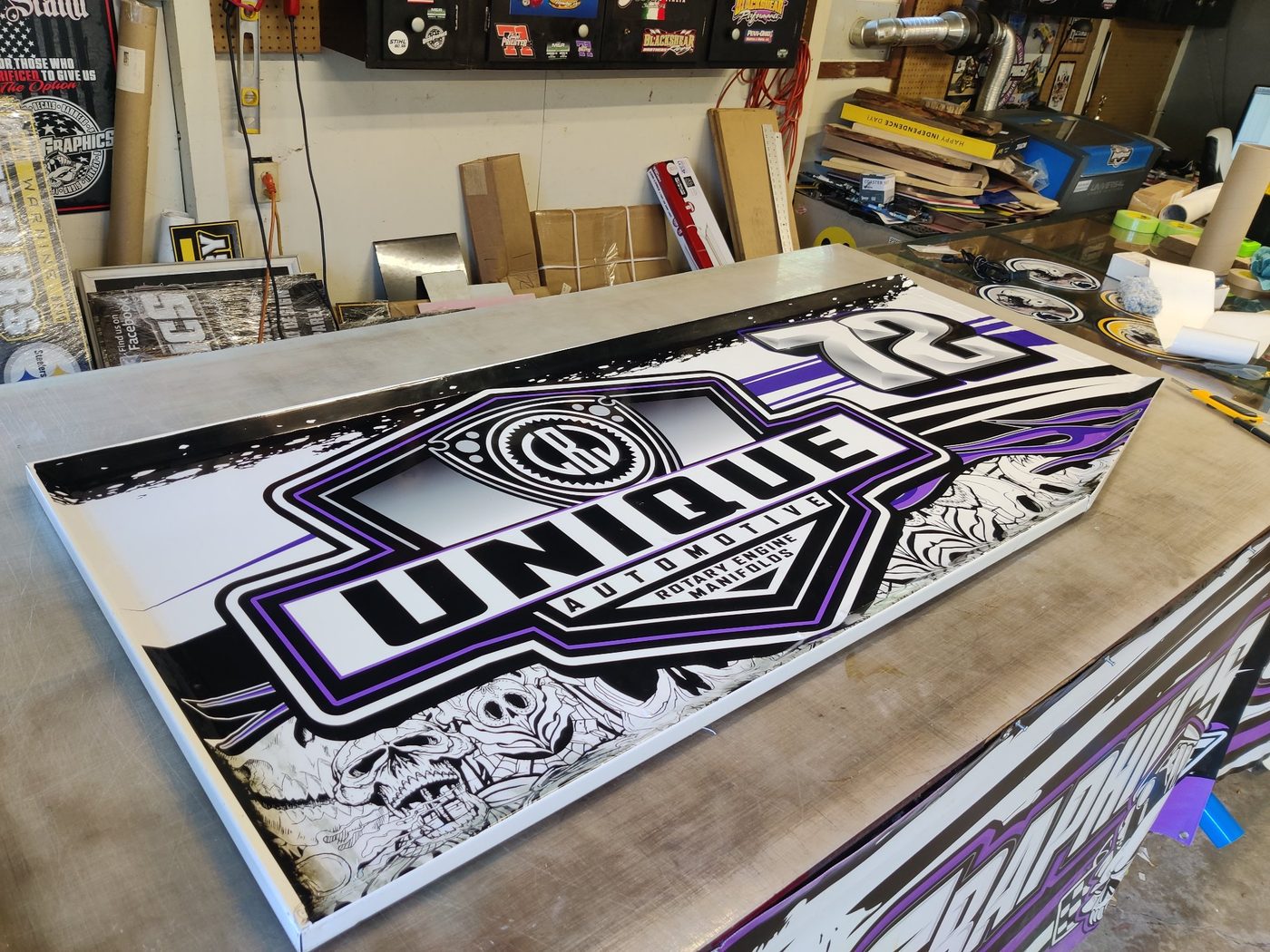 Race car panels — Race side panels