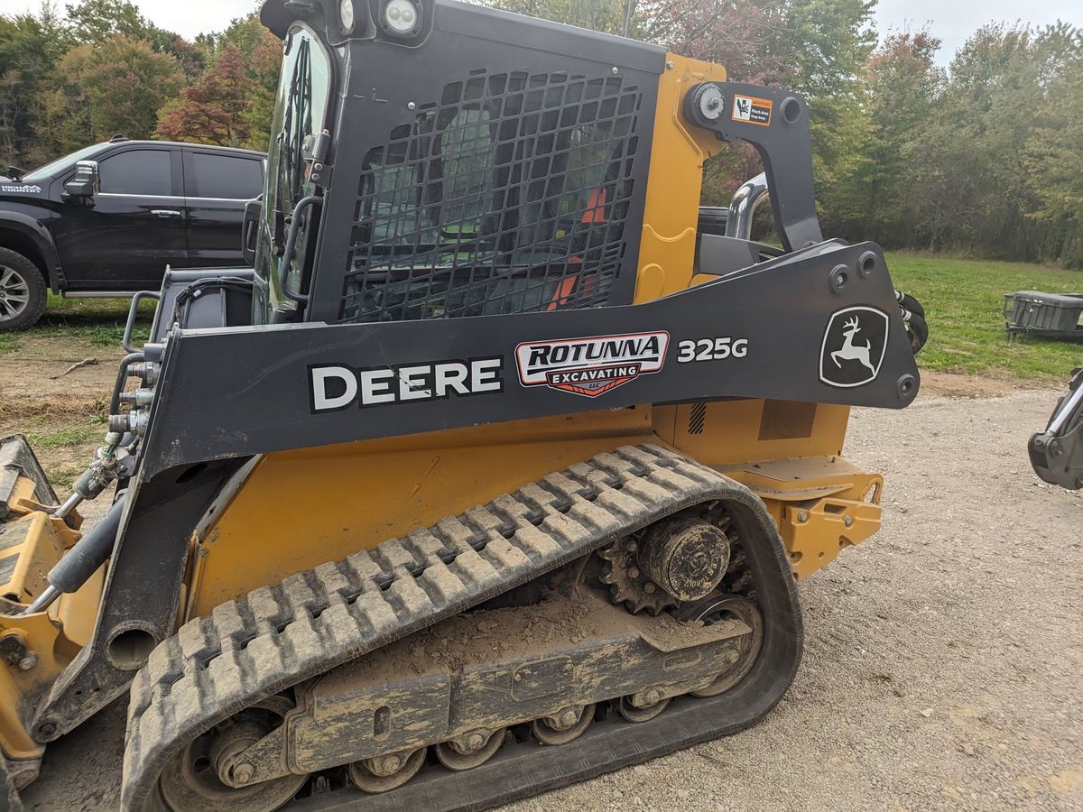 Truck lettering & equipment decals — Deere 325G equipment decals